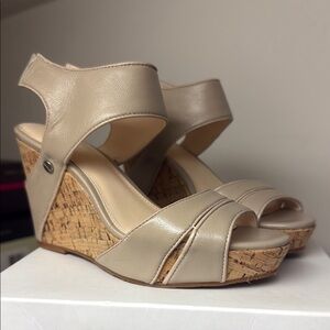 NEW Calvin Klein wedge size 5.5